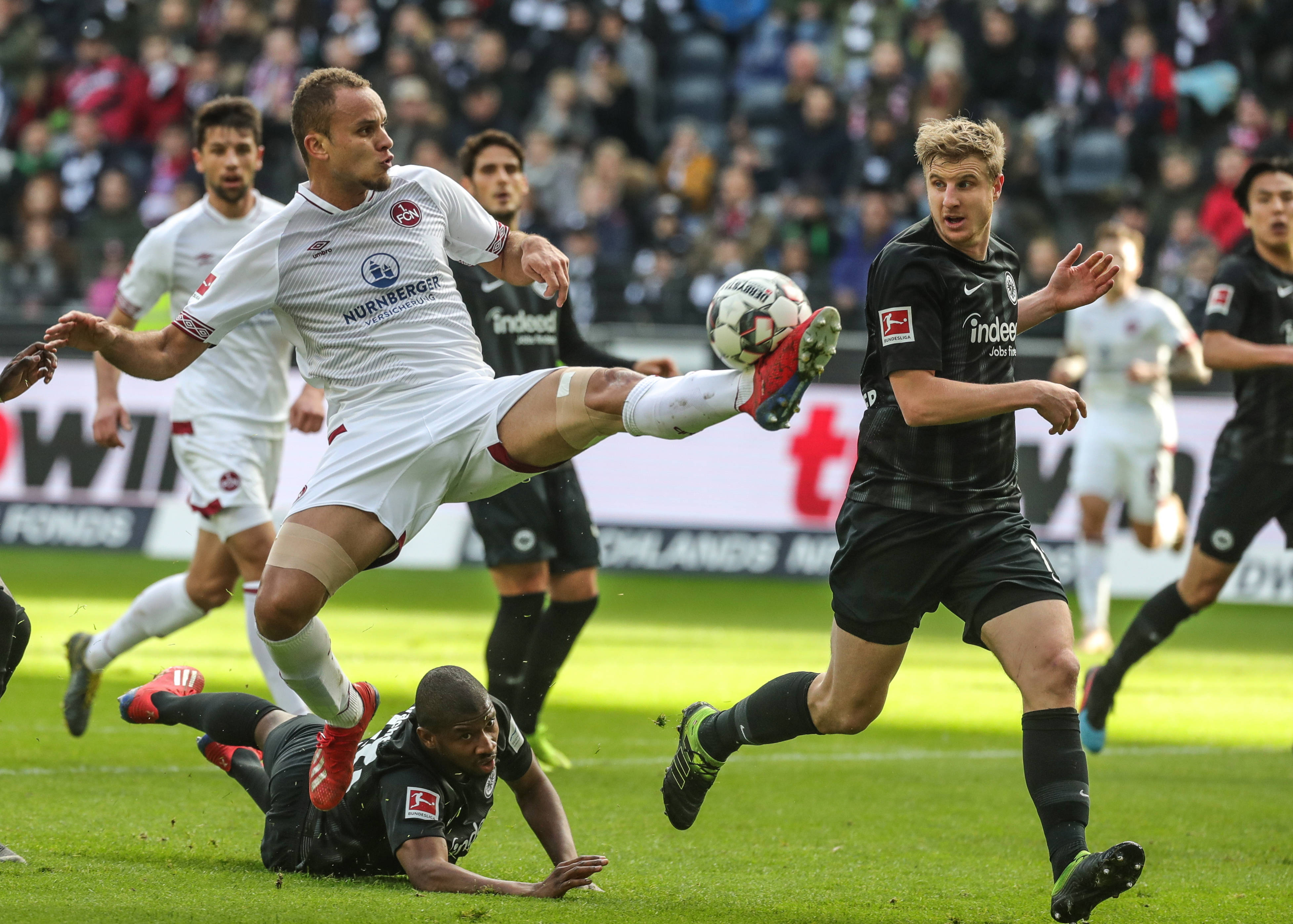 阿门发动快速反击 杜兰特跟进单臂暴扣