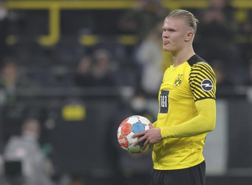 英超赛季整体趋势观察 节奏与对抗强度持续提升