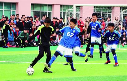 杜兰特单打能力位列榜首，组队能力却令人诟病，火箭直落附加赛