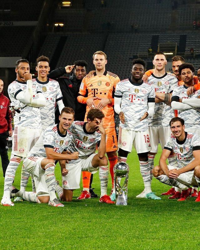 记者：莱斯特城、伊镇、巴黎FC、汉堡有意曼城边卫卡博雷