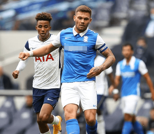 电竞直播平台推出新互动功能