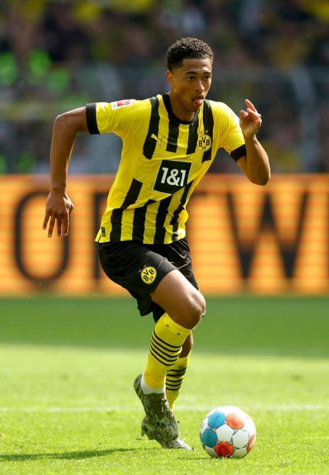 Faker续约暴露韩国电竞危机：产业畸形依赖 战队集体亏损 李相赫成最后支柱