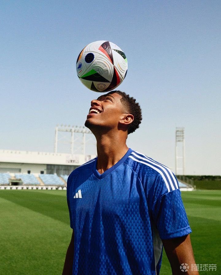 [NBA]科林斯活力十足 飞身暴扣势大力沉